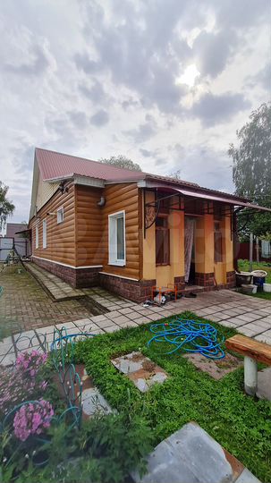 Дом 83 м² на участке 11 сот.