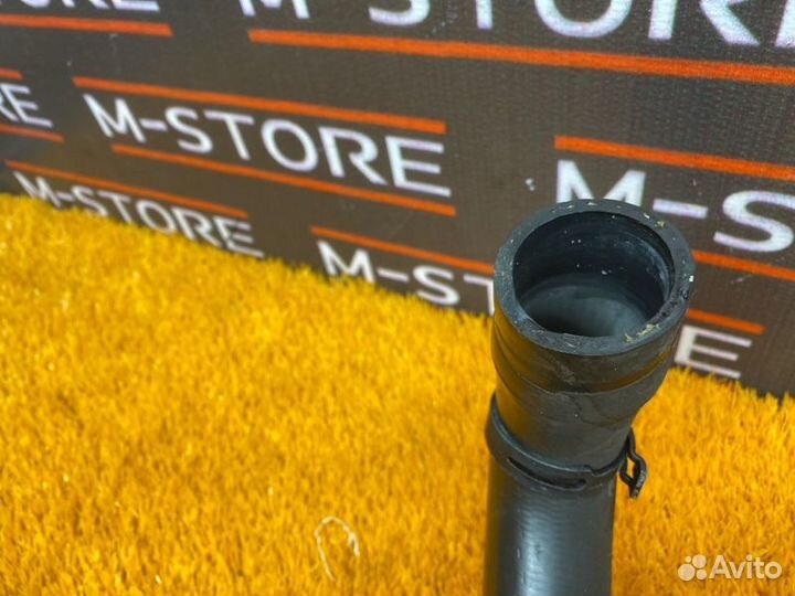 Патрубок радиатора нижний Porsche Cayenne 957