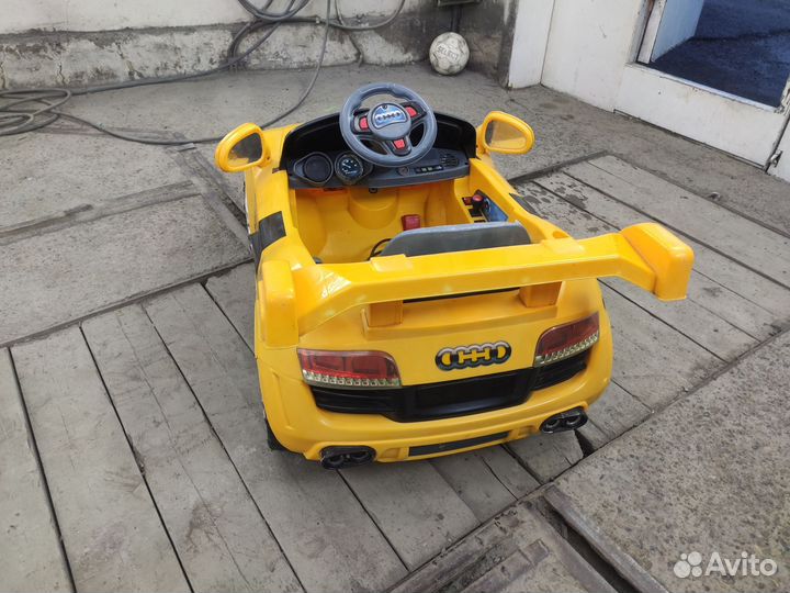 Детский электромобиль бу