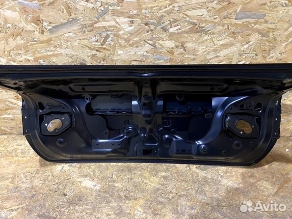 Крышка багажника Lexus GS