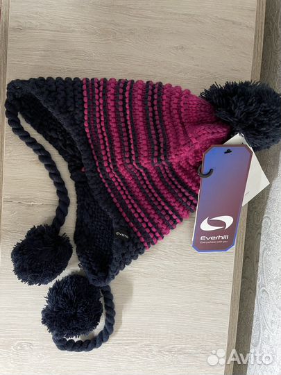 Шапка для девочки новая