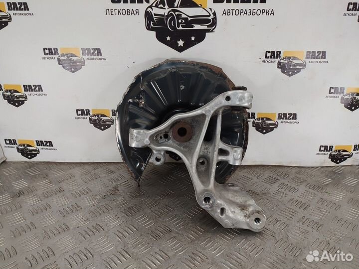 Кулак задний правый R Audi Q3, Volkswagen Tiguan