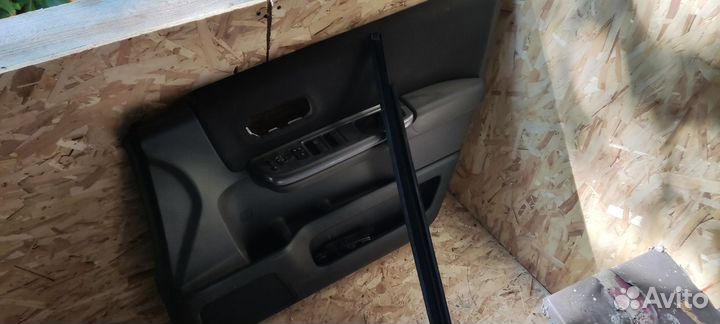 Дверь правая передняя Honda fread+