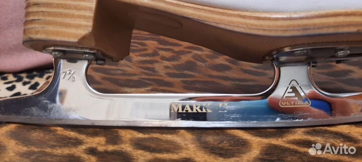 Фигурные коньки jackson