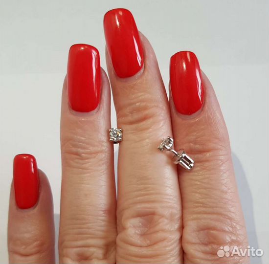 Золотые серьги с бриллиантами