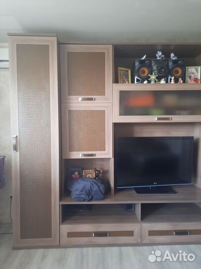 Стенка в гостиную