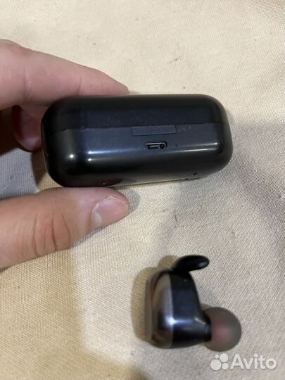 Беспроводные наушники