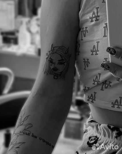 Модель на тату