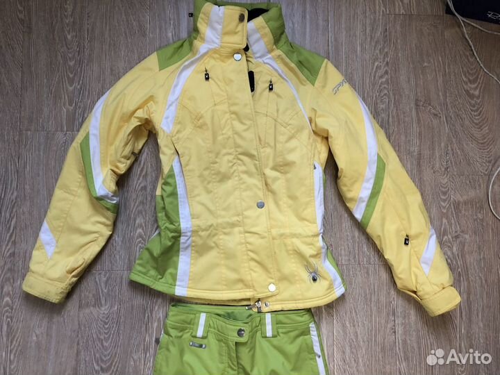 Горнолыжный костюм женский