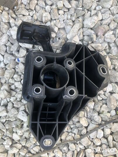 Педаль тормоза Volkswagen Polo