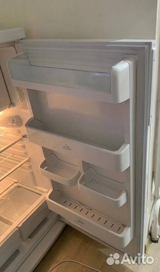 Холодильник indesit