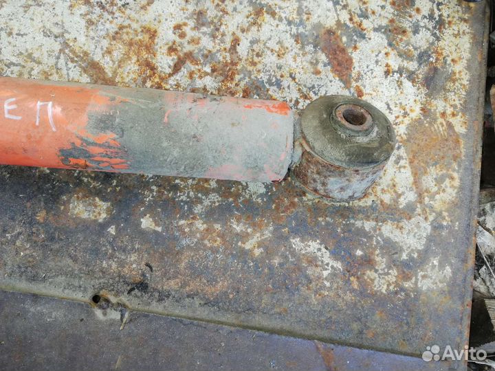 Амортизатор задний Форд Сиерра