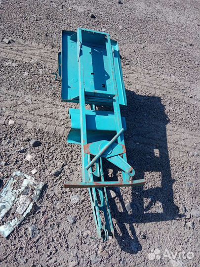 Игрушка кран СССР