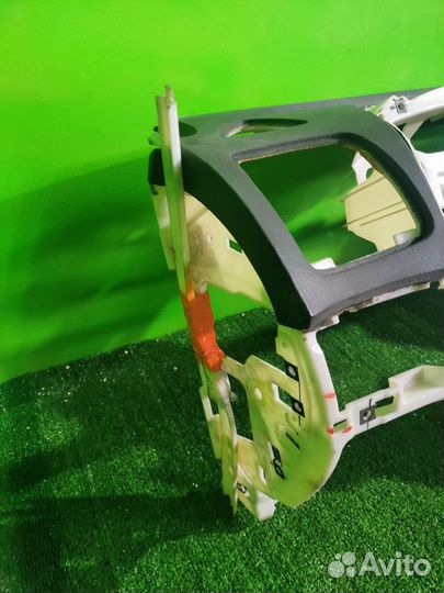 Торпедо Kia Mohavе