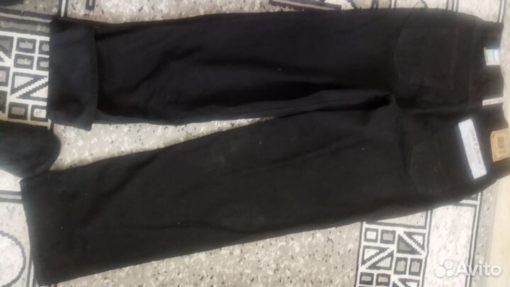 Джинсы новые