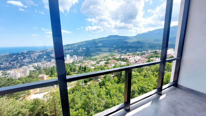 Дом 280 м² на участке 3,9 сот.