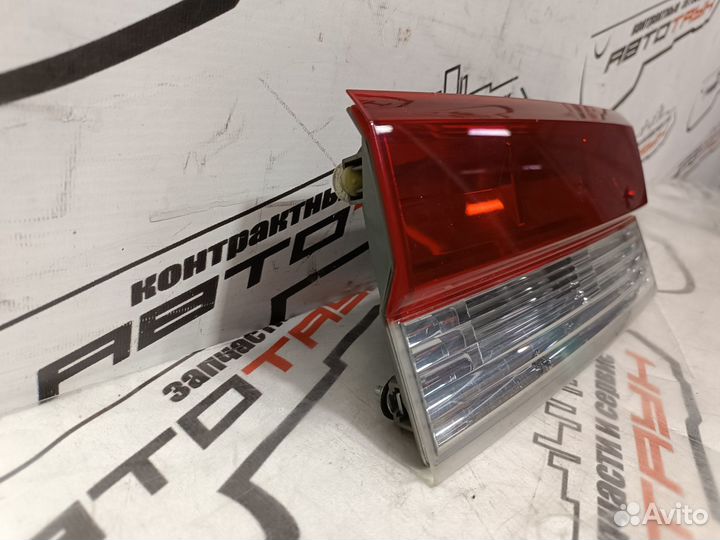 Фальшпанель mitsubishi delica D:5 CV1W CV2W CV4W CV5W 1143231 правая 8336A028 KA9487Z