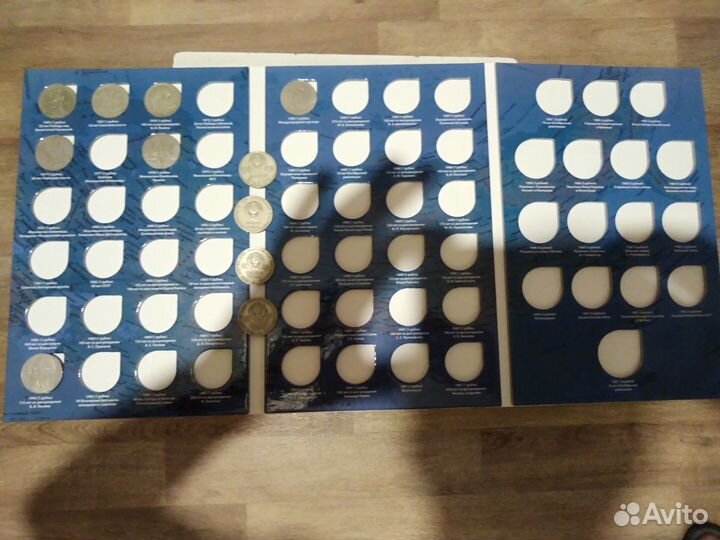 Продам альбом планшет для монет