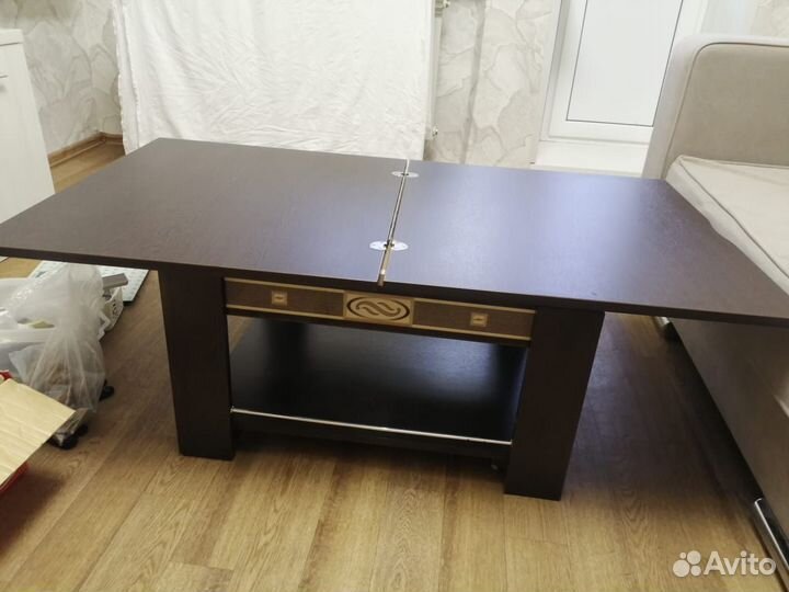 Журнальный стол