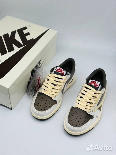 Nike air jordan 1 low travis scott reverse mocha