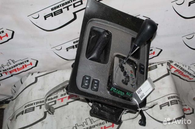 Ручка кпп toyota lexus land cruiser LX470 UZJ100W