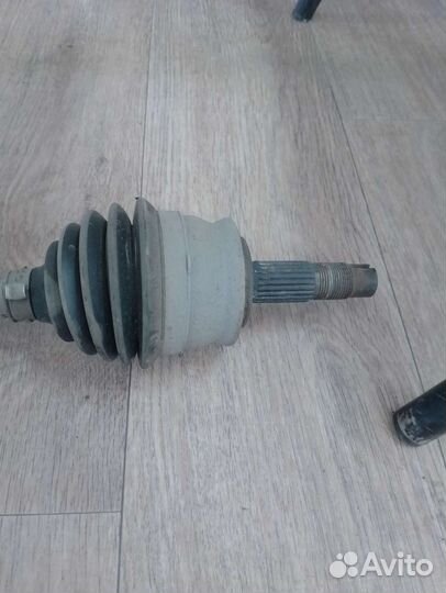 Привод левого колеса