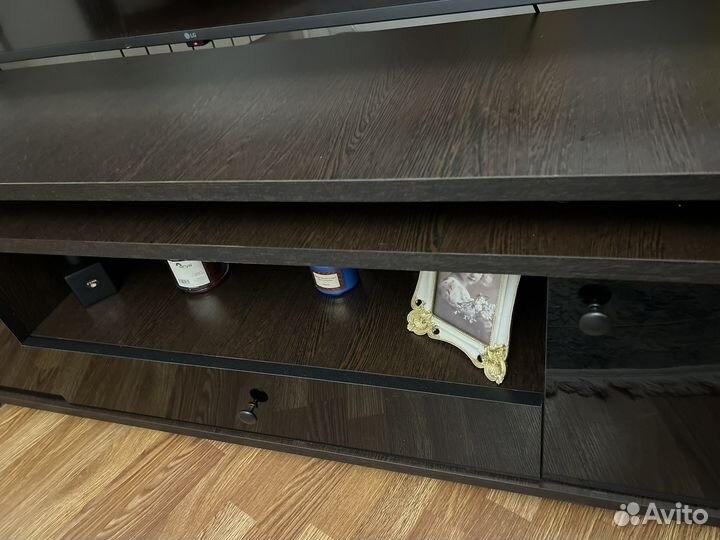 Тумба под телевизор