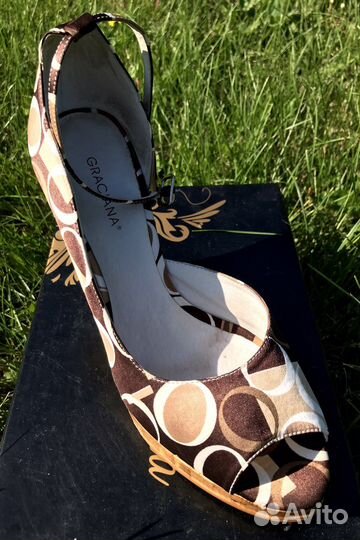 Босоножки женские 39 размер, почти новые