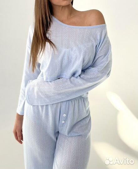 Женская пижама со штанами голубая