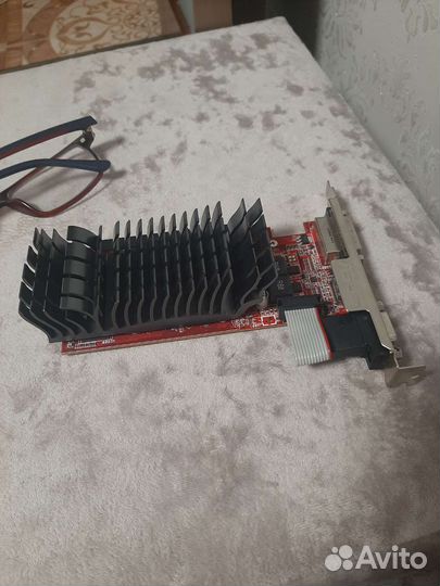 Видеокарта asus Radeon R7