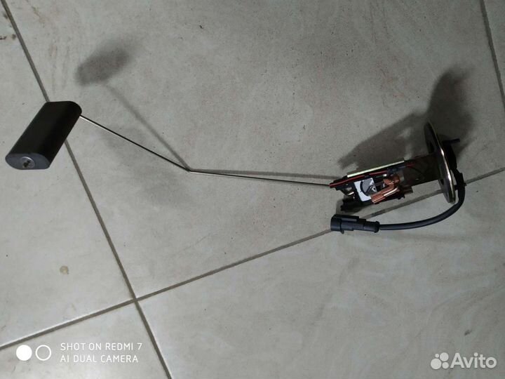 Датчик уровня топлива новый