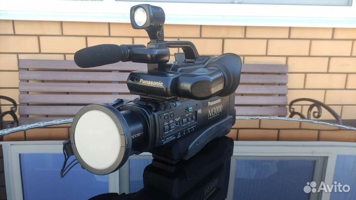 Видеокамера panasonic M3000
