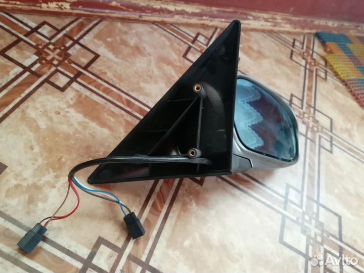 Правое зеркало заднего вида на Ваз 2112