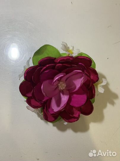 Заколки на голову