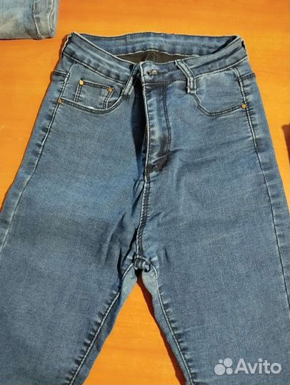 Джинсы