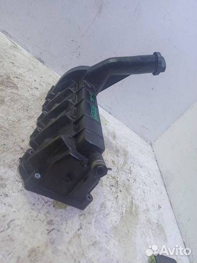 Крышка клапанная Мерседес