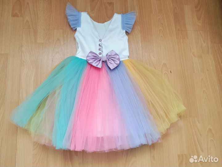 Платье нарядное для девочки 110