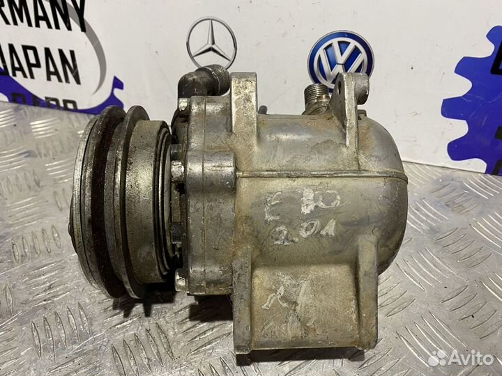 Компрессор кондиционера BMW E30 2L