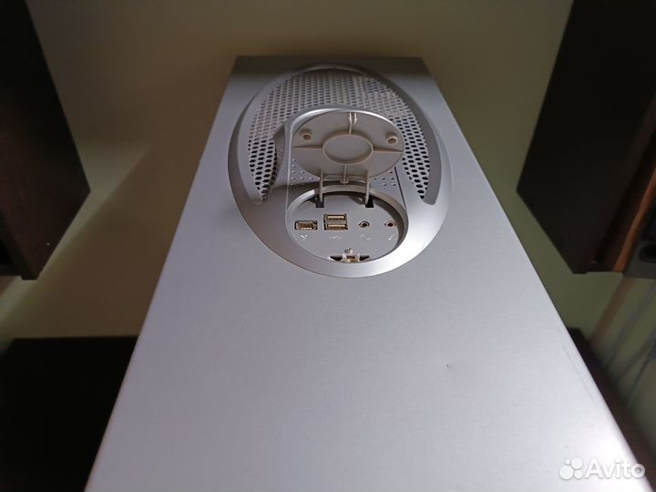 Компьютер в корпусе Thermaltake Kandalf