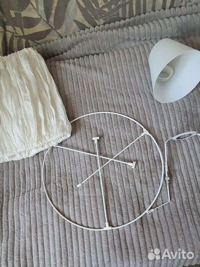 Люстра потолочная с абажуром