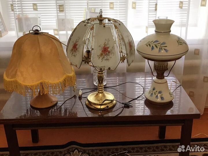 Лампа настольная