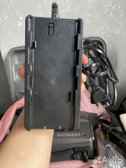 Видеокамера hitachi
