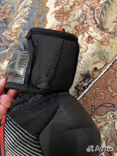 Налокотники хоккейные ccm F1