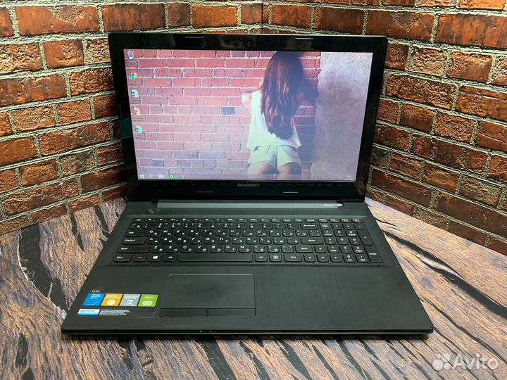 Ноутбук Lenovo для учебы и офиса