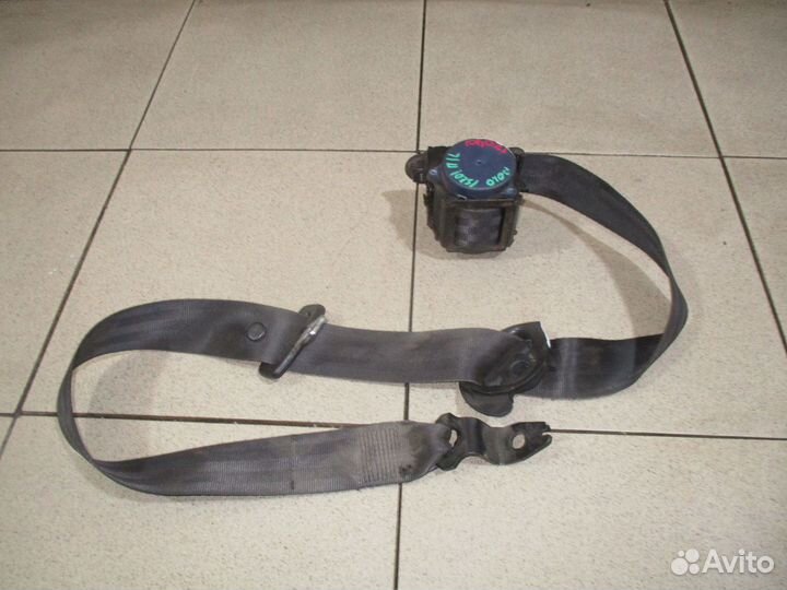 Ремень безопасности VW Polo Sedan