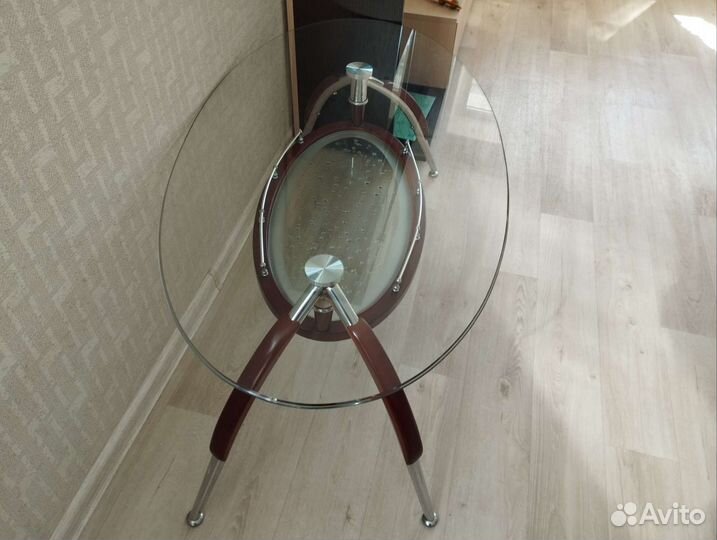 Стол журнальный стеклянный