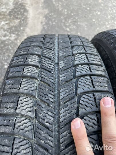 Michelin X-Ice 205/60 R16