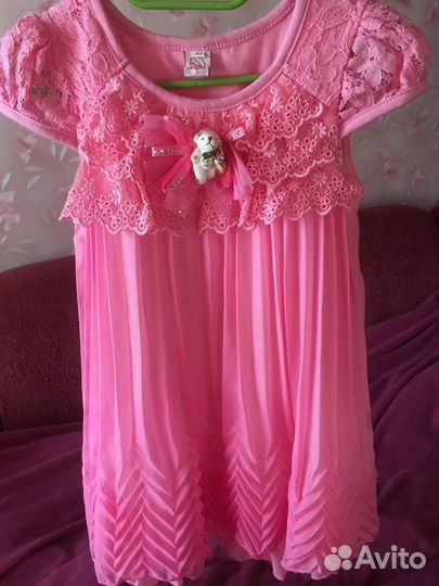 Платье нарядное на 3 года белое и розовое