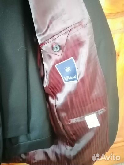 Продам мужской костюм