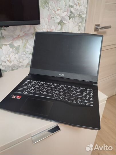 Msi alpha 15 b5eek отличное состояние